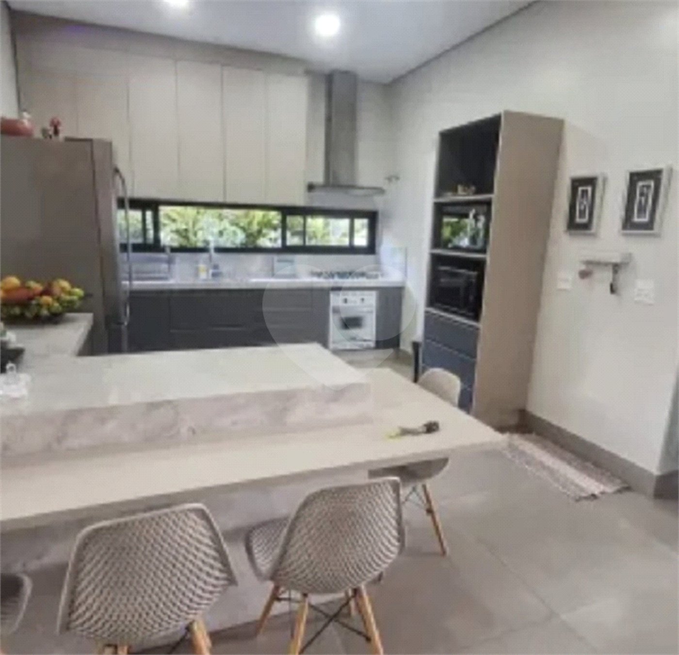 Casa à venda com 3 suítes no condomínio Fazenda Jequitibá, Sorocaba - SP