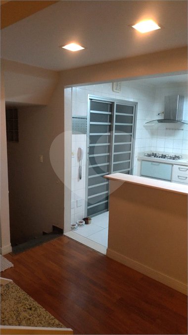 Casa à venda com 3 quartos, sendo 1 suíte, no condomínio Jardim Previdencia, São Paulo - SP