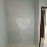 Casa de Vila à venda com 3 quartos, sendo 1 suíte, em Jardim Wanel Ville V, Sorocaba, SP