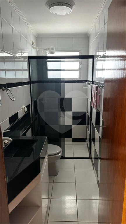 Casa à venda com 8 quartos, sendo 3 suítes,  no condomínio Terras de Santa Rosa, Salto - SP