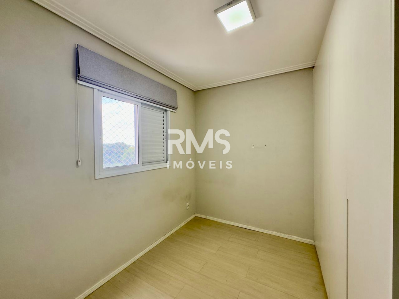 Apartamento à venda com 3 quartos, sendo 1 suíte, no condomínio Residencial Ilhas Mediterrâneo, Itu - SP