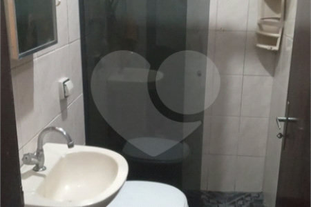 Sobrado à venda com 4 quartos em Vila Verde, São Paulo, SP