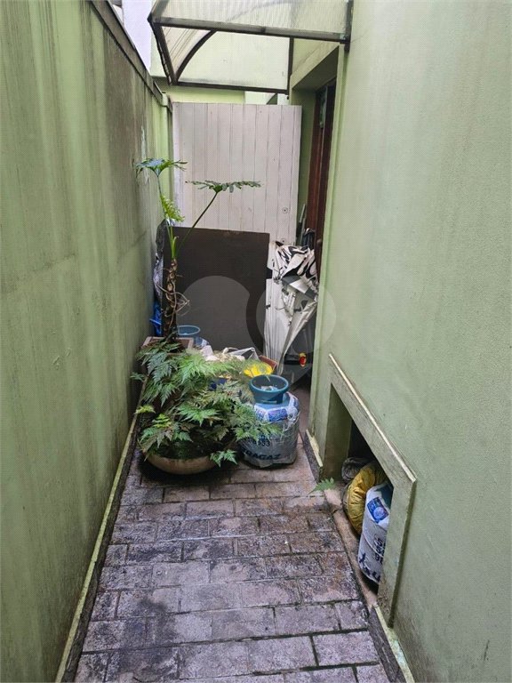 Casa à venda com 3 quartos, sendo 1 suíte, em Mirandópolis, São Paulo, SP