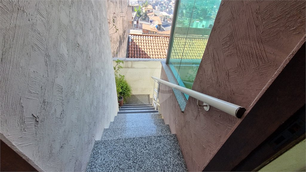 Sobrado à venda com 4 quartos, sendo 1 suíte, em Tremembé, São Paulo, SP