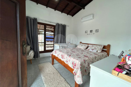 Casa à venda com 3 quartos, sendo 1 suíte, em Campinho, Porto Seguro, BA