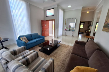 Casa à venda com 3 suítes no condomínio Village Ipanema, Araçoiaba da Serra - SP