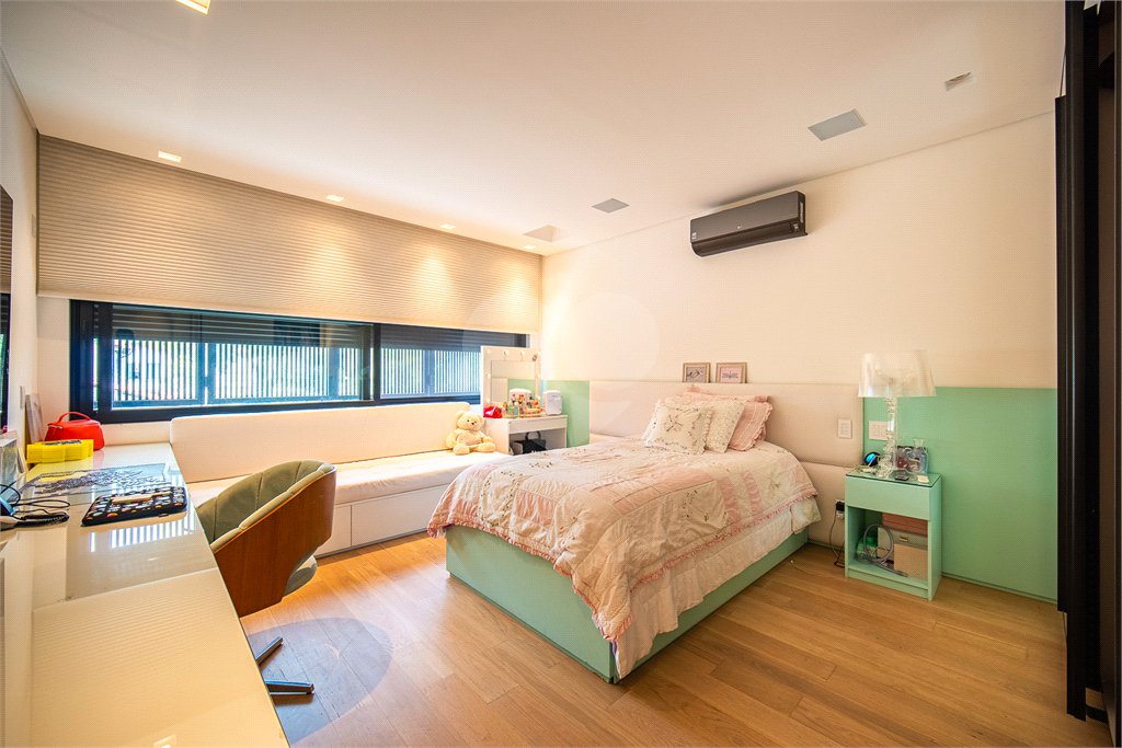 Casa à venda com 7 suítes em Jardim Paulista, São Paulo, SP