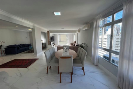 Apartamento Residencial à venda, Gonzaga, Santos - AP0199.