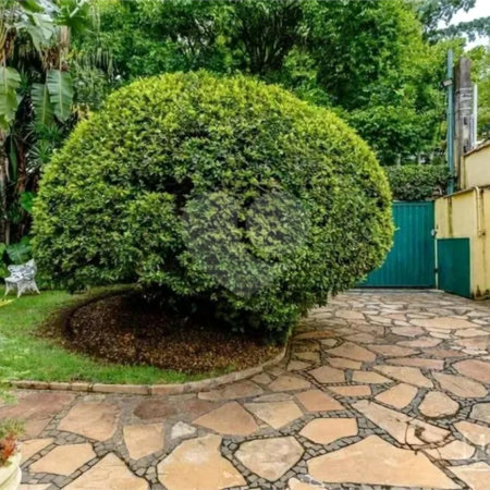 Casa para alugar com 3 suítes em Jardim América, São Paulo, SP