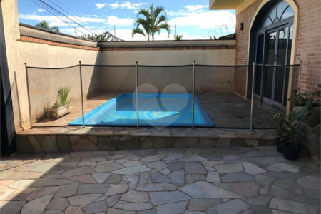 Casa à venda com 3 quartos, sendo 1 suíte, em Jardim São Luiz, Ribeirão Preto, SP