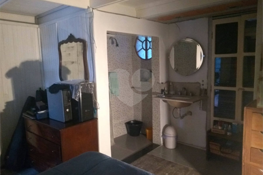 Casa à venda com 3 quartos, sendo 1 suíte, no condomínio Cinco Lagos, Mairiporã - SP
