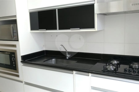 Apartamento à venda com 3 quartos, sendo 1 suíte,  em Cidade Monções, São Paulo, SP