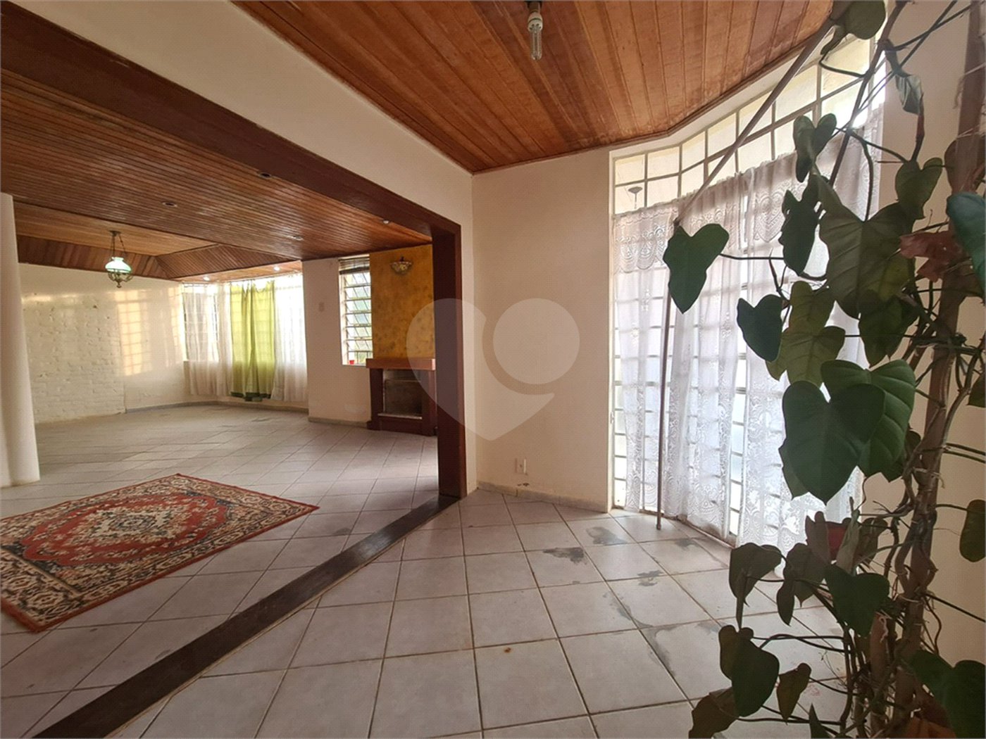 Casa à venda com 3 quartos, sendo 1 suíte, no Centro, Araçoiaba da Serra, SP