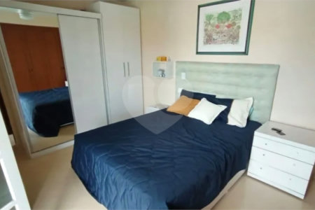 Casa à venda com 3 quartos, sendo 1 suíte,  em Jardim Ester Yolanda, São Paulo, SP
