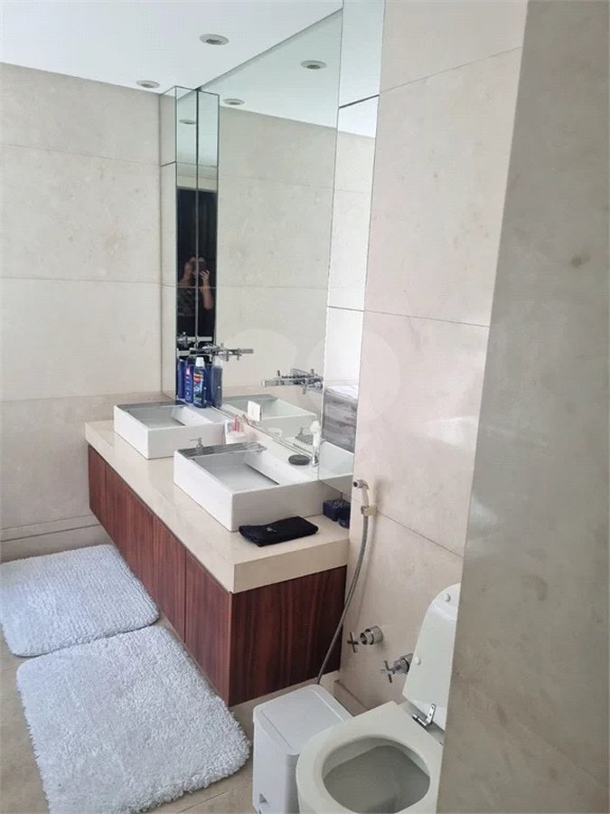 Apartamento à venda com 2 suítes em Cerqueira César, São Paulo, SP