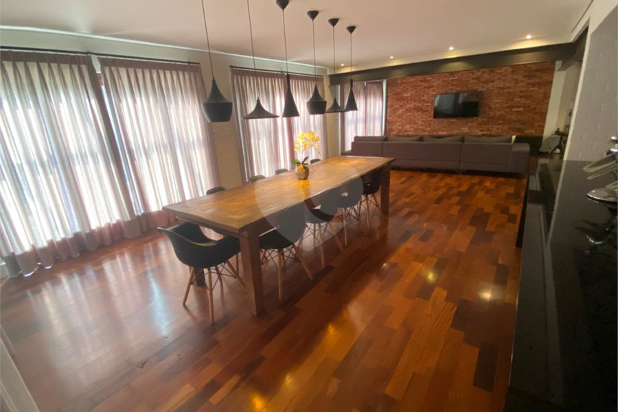 Casa à venda com 4 suítes no condomínio Gleba II, Mairiporã - SP