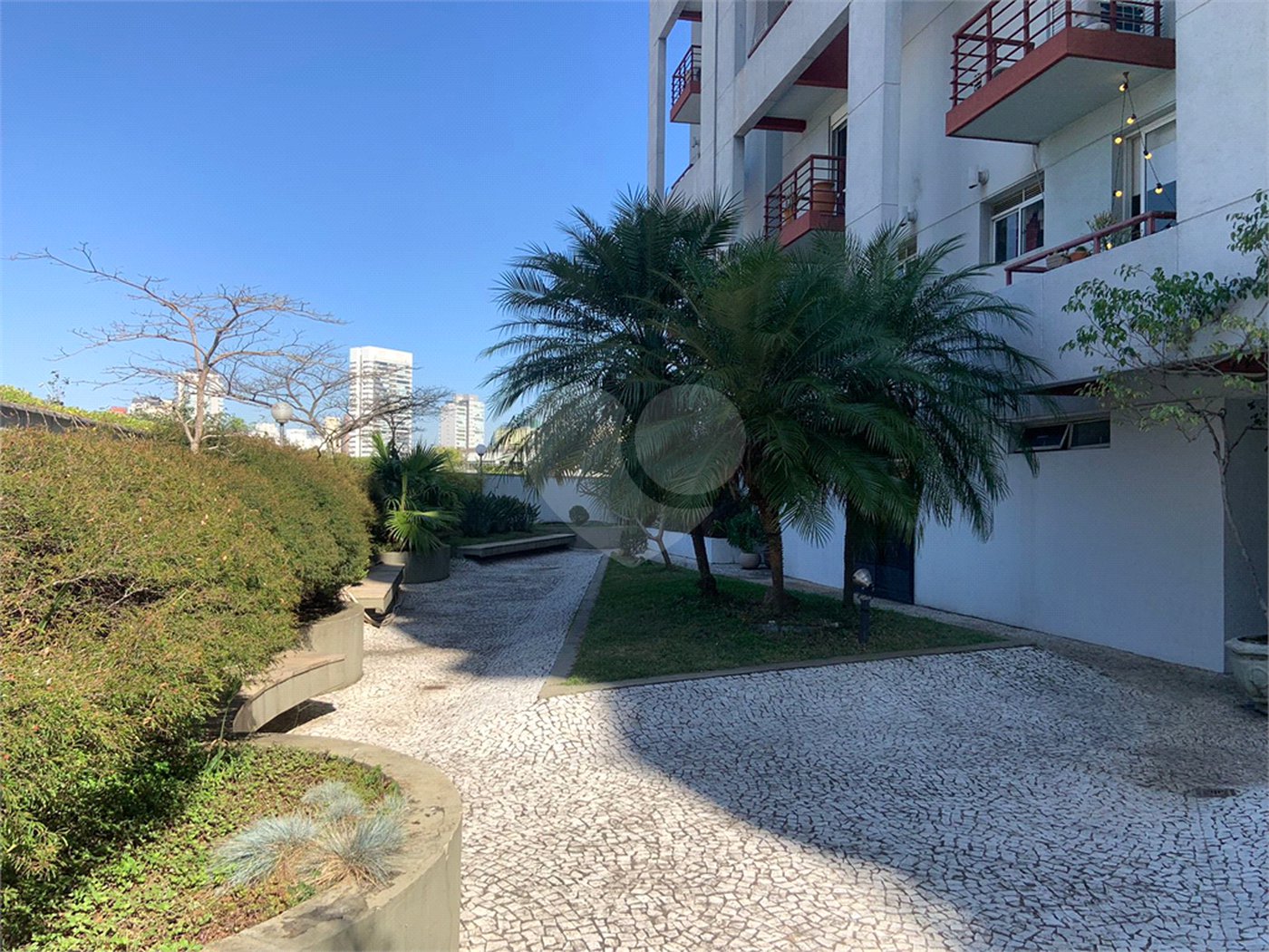 Apartamento à venda com 1 suíte em Jardim das Bandeiras, São Paulo, SP