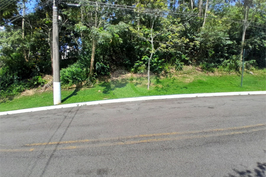 Terreno à venda no condomínio Suíça da Cantareira, Mairiporã - SP