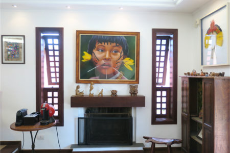 Casa à venda com 4 quartos, sendo 2 suítes, no condomínio Vila das Flores, São Paulo - SP