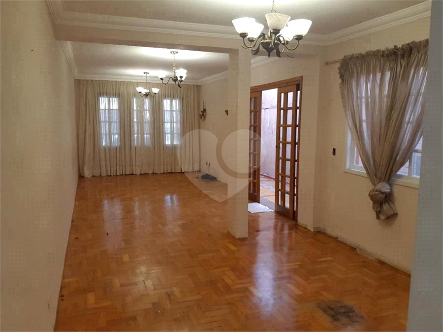 Sobrado à venda com 3 quartos, sendo 1 suíte,  em Jardim Olympia, São Paulo, SP