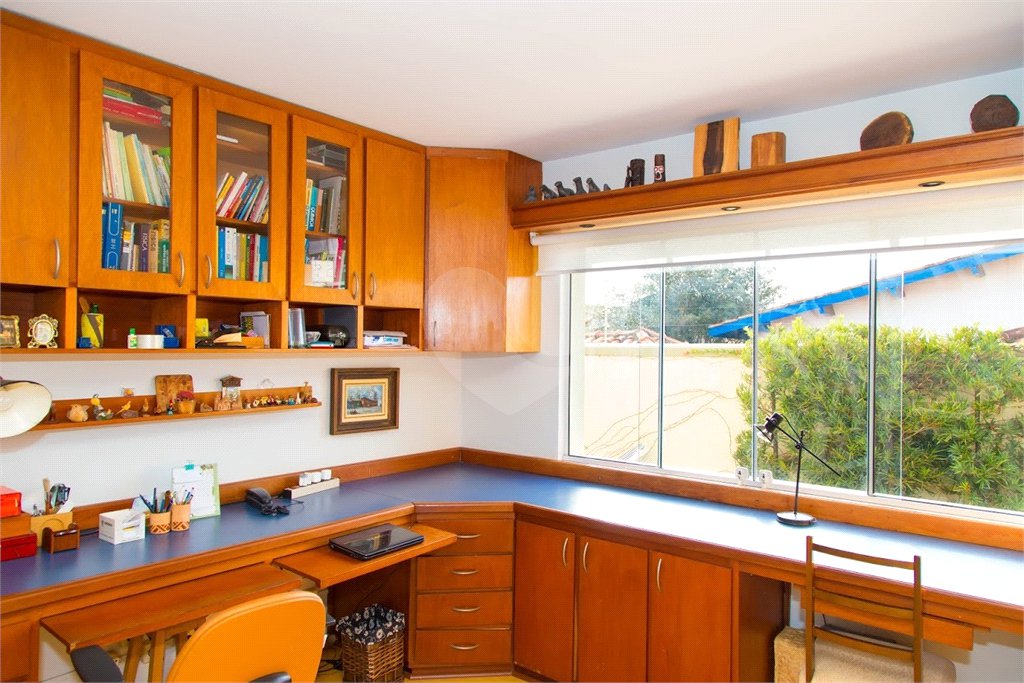 Casa à venda com 4 quartos, sendo 1 suíte, no Centro, Atibaia, SP