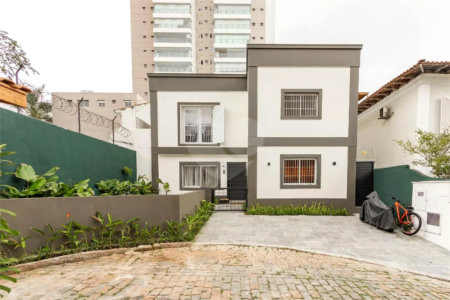 Casa à venda com 4 suítes em Cidade Monções, São Paulo, SP