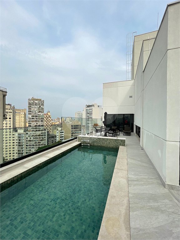 Apartamento à venda ou para alugar com 1 suíte em República, São Paulo, SP
