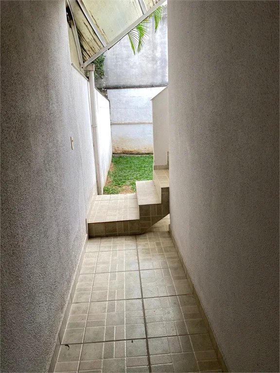 Sobrado à venda com 3 quartos, sendo 1 suíte, em Vila Lageado, São Paulo, SP