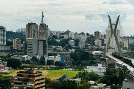 Apartamento à venda com 3 quartos em Vila Cordeiro, São Paulo, SP