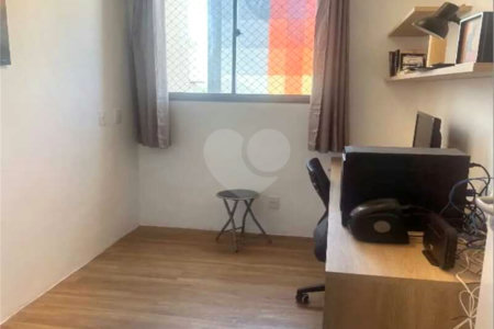 Apartamento à venda com 2 quartos, sendo 1 suíte,  em Santo Cristo, Rio de Janeiro, RJ
