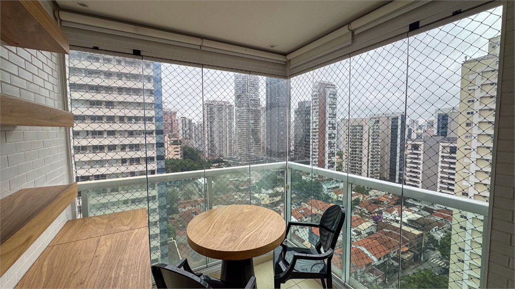 Apartamento à venda com 3 suítes em Brooklin, São Paulo, SP