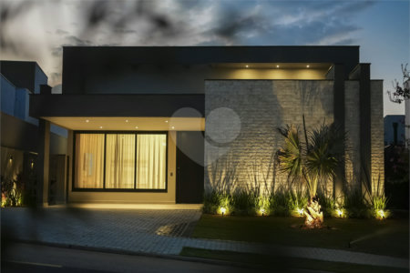 Casa à venda com 4 suítes no condomínio Alphaville Nova Esplanada, Votorantim - SP