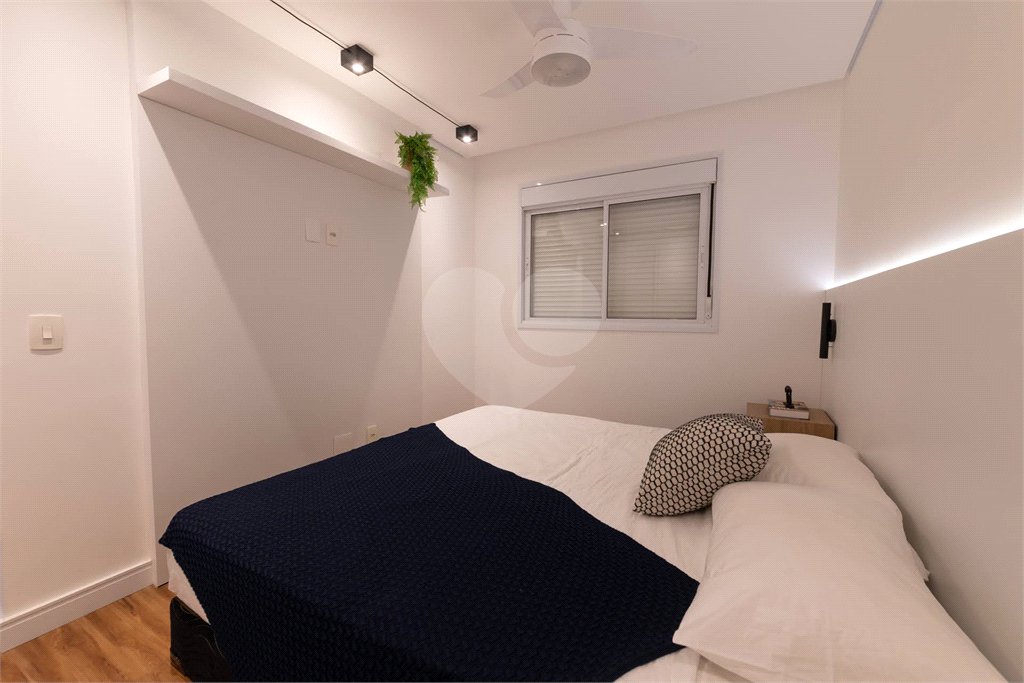 Apartamento à venda com 3 quartos, sendo 1 suíte,  em Alto da Lapa, São Paulo, SP