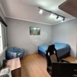 Casa à venda com 3 quartos, sendo 1 suíte, no condomínio Villaggio Tronchim, São Paulo - SP