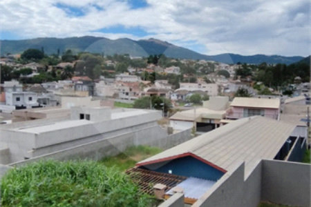 Sobrado à venda com 3 suítes em Jardim do Lago, Atibaia, SP