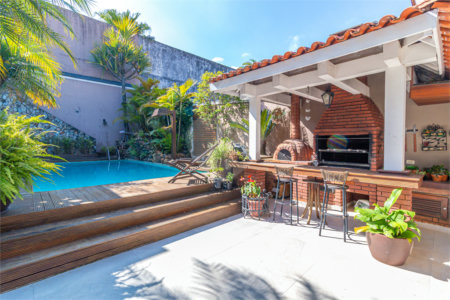 Casa à venda com 3 suítes em Chácara Monte Alegre, São Paulo, SP
