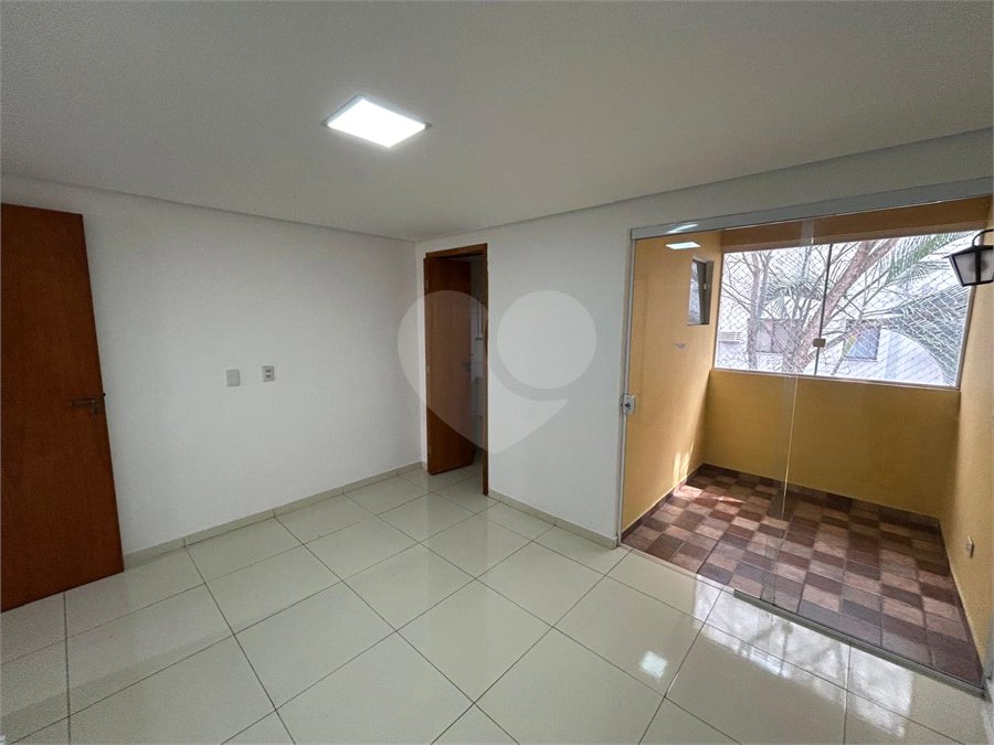 Casa de Vila para alugar com 4 suítes em Vila Romana, São Paulo, SP