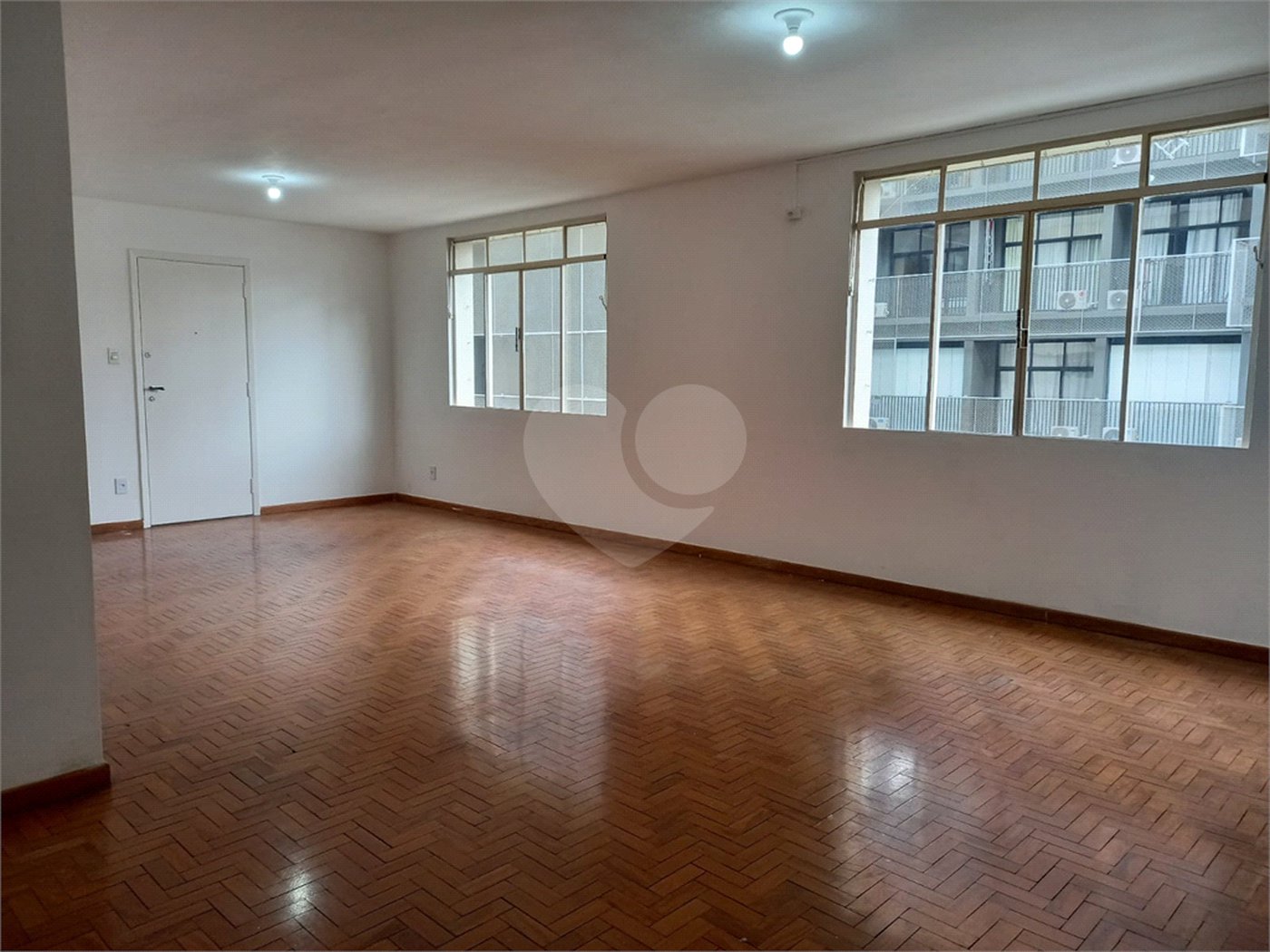Apartamento à venda com 3 quartos, sendo 1 suíte, em Pinheiros, São Paulo, SP