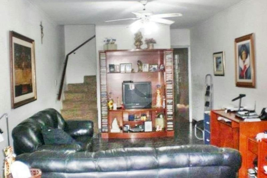 Sobrado à venda com 3 quartos em Jardim Peri, São Paulo, SP