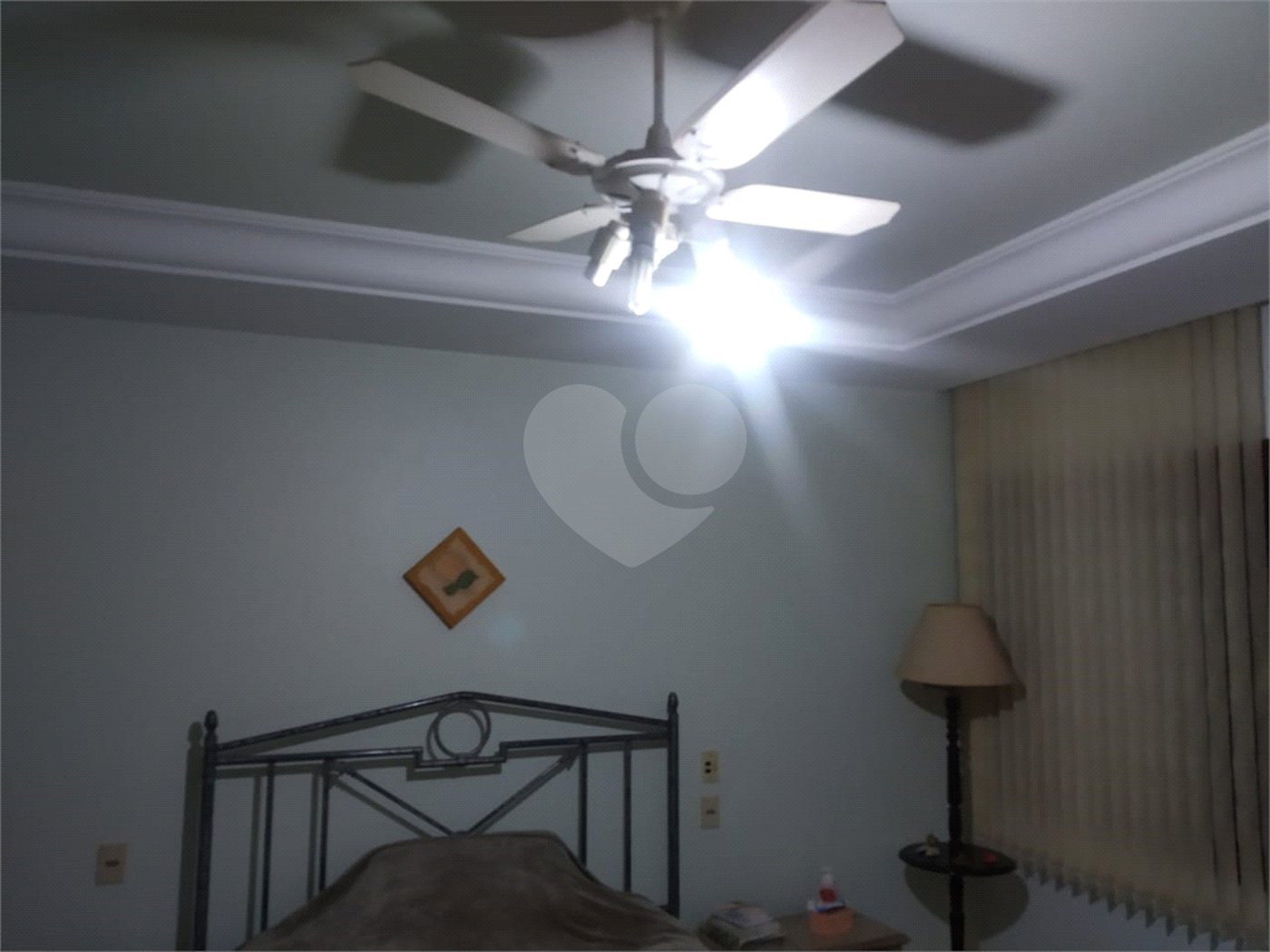 Casa à venda com 4 quartos, sendo 2 suítes,  no condomínio Acmti - Colinas do Mosteiro, Terras de Itaici e Recanto dos Pássaros, Indaiatuba - SP