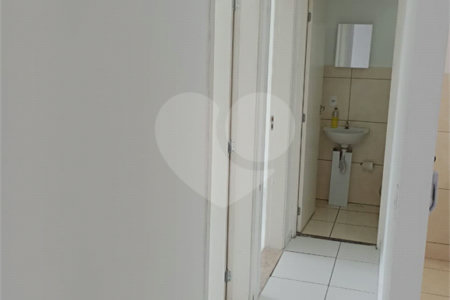 Apartamento à venda com 2 quartos em Lageado, Cotia, SP