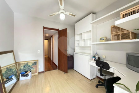 Apartamento à venda com 4 quartos, sendo 1 suíte,  em Tijuca, Rio de Janeiro, RJ