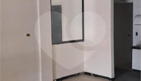 Salão Comercial para alugar em Vila Thais, Atibaia, SP