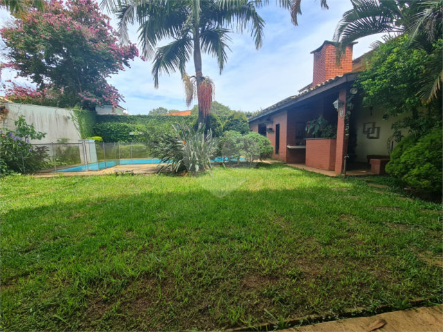 Casa à venda com 3 quartos, sendo 1 suíte,  em Interlagos, São Paulo, SP