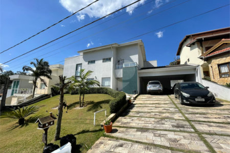 Casa à venda com 4 suítes no condomínio Aruã Lagos, Mogi das Cruzes - SP