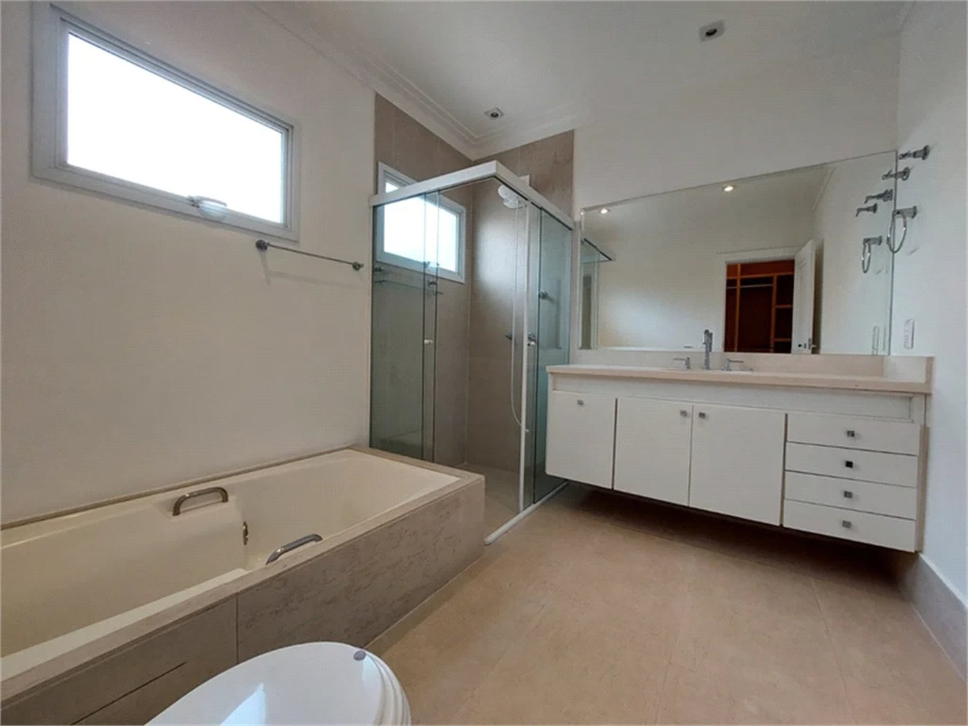 Casa à venda com 4 suítes no condomínio Residencial Morumbi, São Paulo - SP