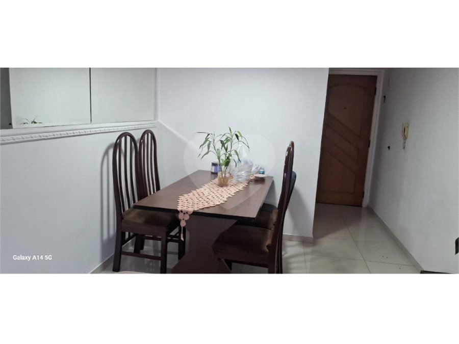 Apartamento à venda com 2 quartos em Vila Mangalot, São Paulo, SP