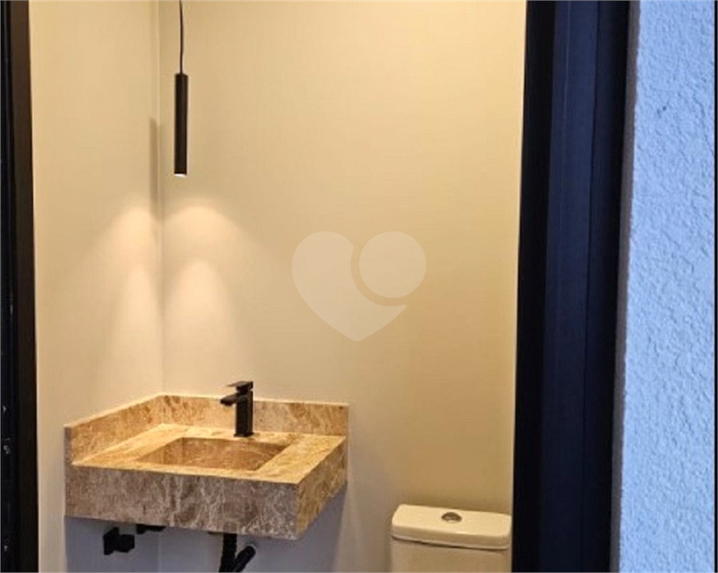 Casa à venda com 3 quartos, sendo 1 suíte,  no condomínio Helena Maria, Sorocaba - SP