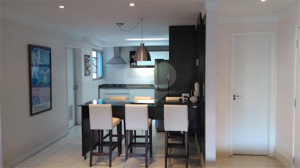 Apartamento à venda com 3 suítes em Jardim Londrina, São Paulo, SP