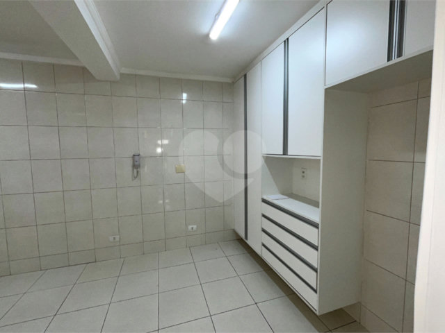 Apartamento à venda com 3 quartos, sendo 1 suíte,  em Itaim Bibi, São Paulo, SP